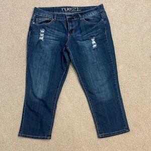 Rue21 Women's Dark Blue Cropped Jeans